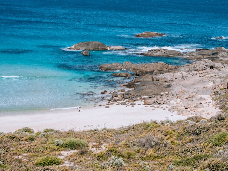 Playa en el faro de West Cape