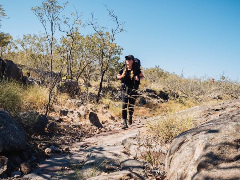 Excursionista en solitario en el Jatbula T