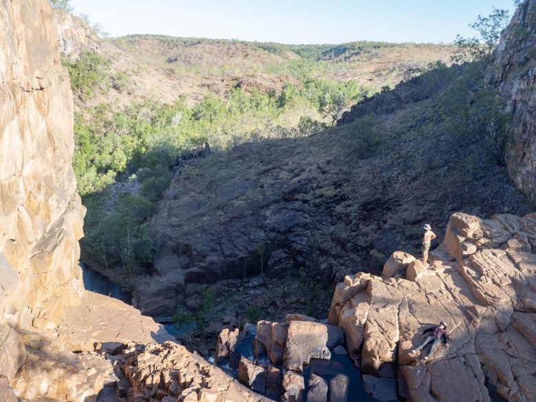 En la cima de 17 Mile Falls