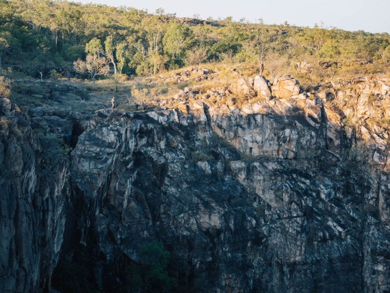 Puesta de sol cerca de 17 Mile Falls