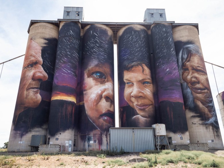 Arte del silo de Sheep Hills